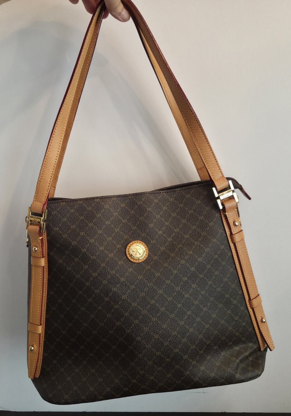 RIONI Courtney Hobo Tote ST-20228 Expandable, Classy, Beautiful MSRP $350 Brown
